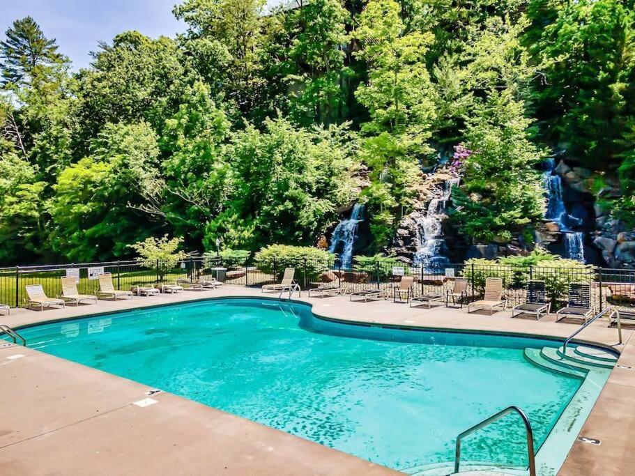 Cabin-N-Smokys! Indoor Resort Pool Views Hot Tub Game Room Sevierville Exterior foto