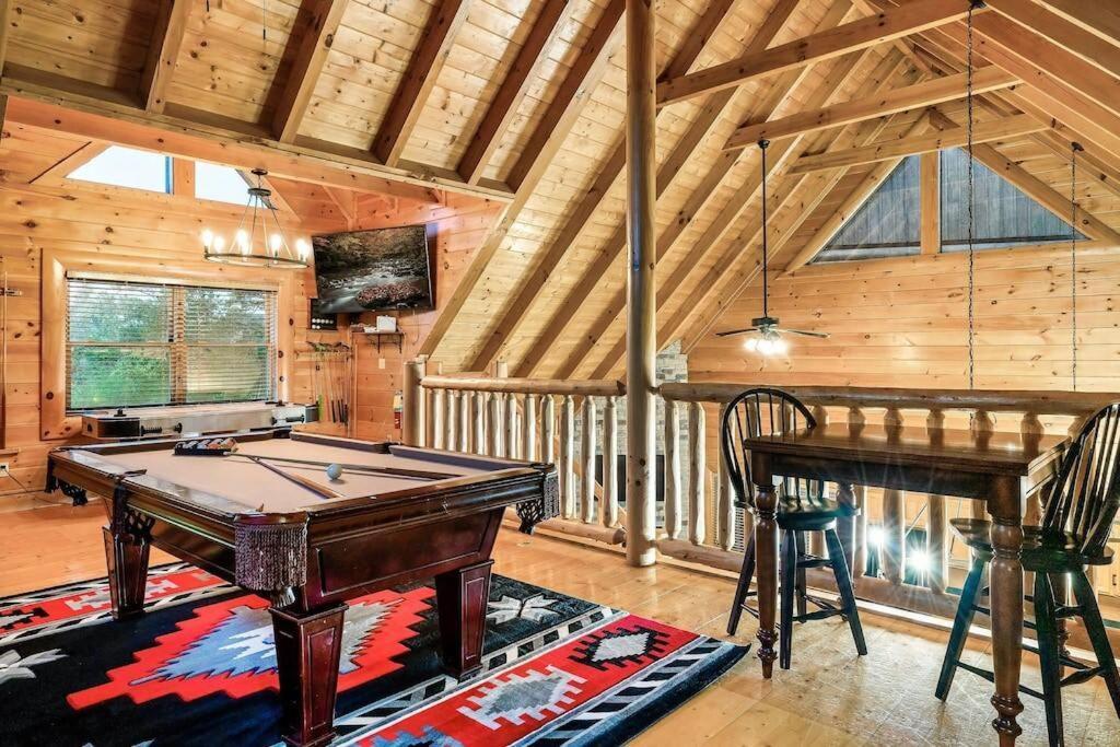 Cabin-N-Smokys! Indoor Resort Pool Views Hot Tub Game Room Sevierville Exterior foto